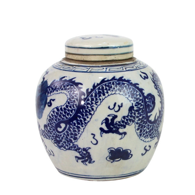 B&W Ming Dragon Jar