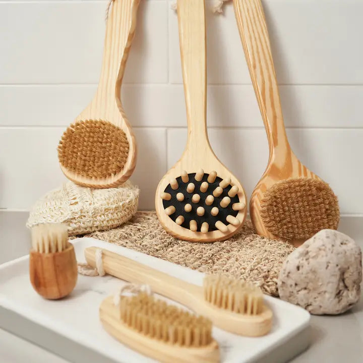 Cedar 13" Long-Handle Bath Brush