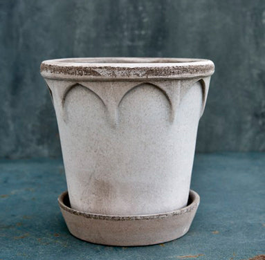 Elizabeth Pot