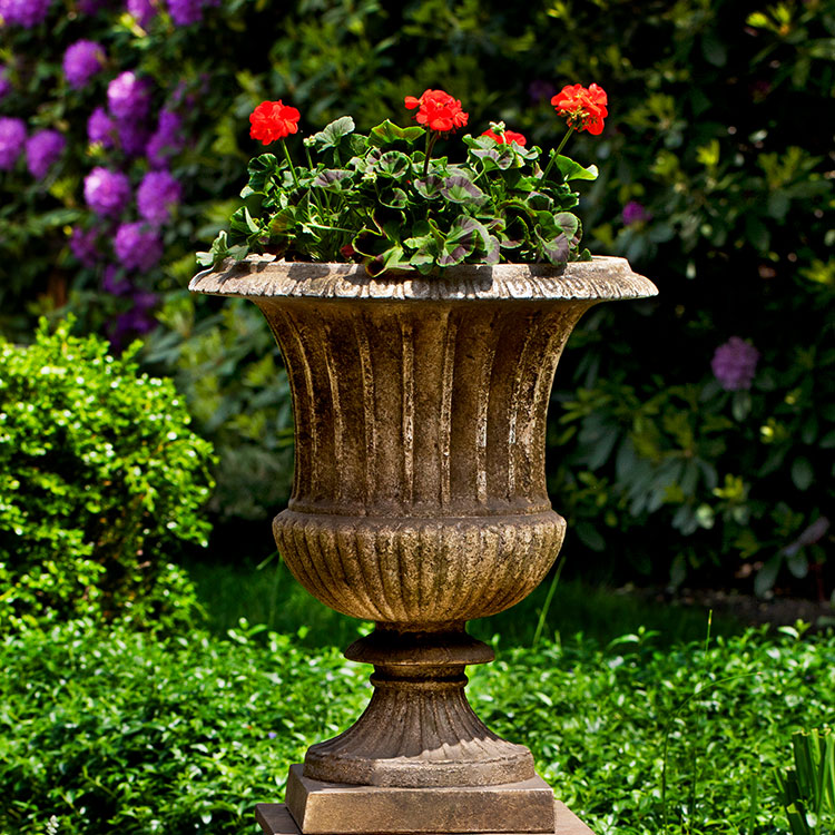 Smithsonian Classical Urn