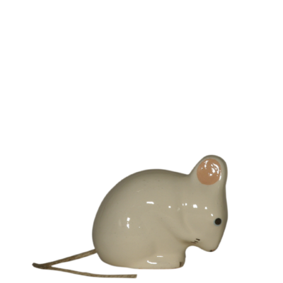 Caillard Mouse Sitting