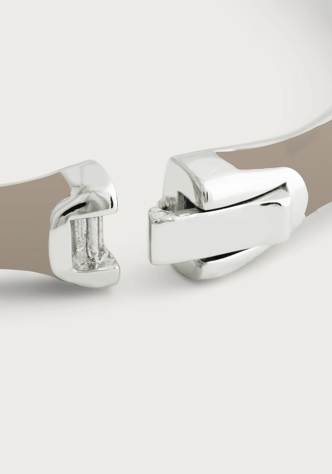 Bamboo Enamel Hinge Bangle - Silver