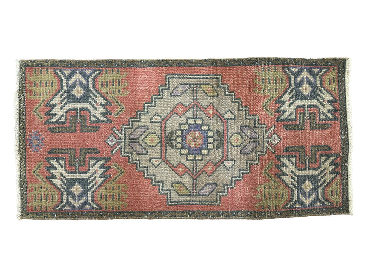 Vintage Prayer Rug - Türkiye