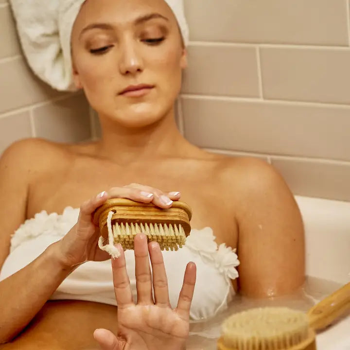 Bamboo Nail Brush – 4”