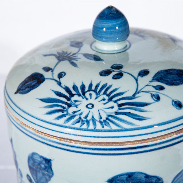 Blue White Leaf Petal Ribbed Tea Jar