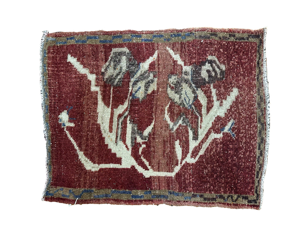 Small Vintage Prayer Rug - Türkiye