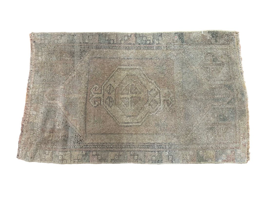 Vintage Prayer Rug - Türkiye