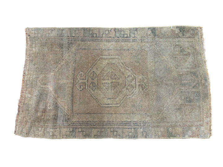 Vintage Prayer Rug - Türkiye