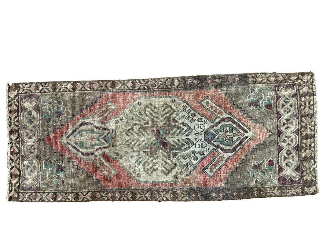 Vintage Prayer Rug - Türkiye