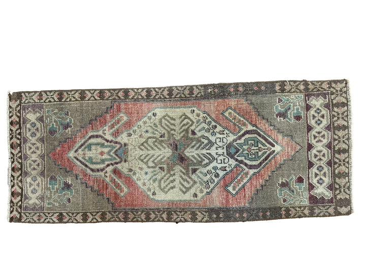 Vintage Prayer Rug - Türkiye