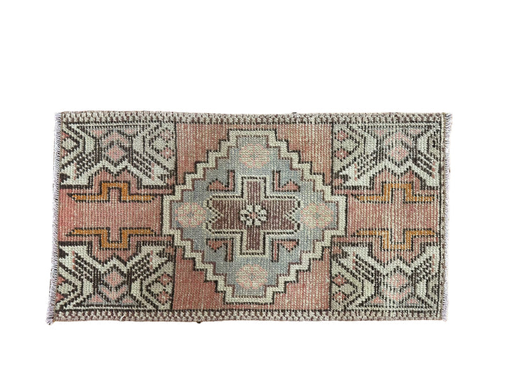 Vintage Prayer Rug - Türkiye