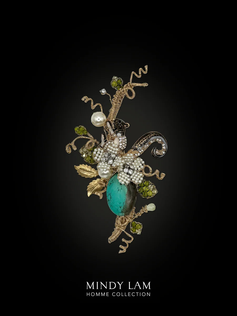 Acorn Treasure Lapel Pin