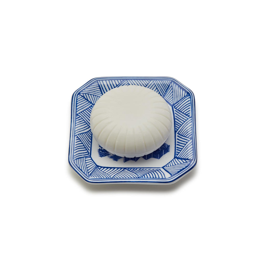 Blue Willow Sandalwood Soap with Porcelain Dish