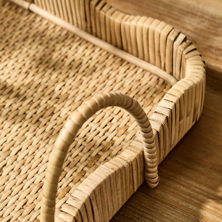 Rattan Tray with Scalloped Edge
