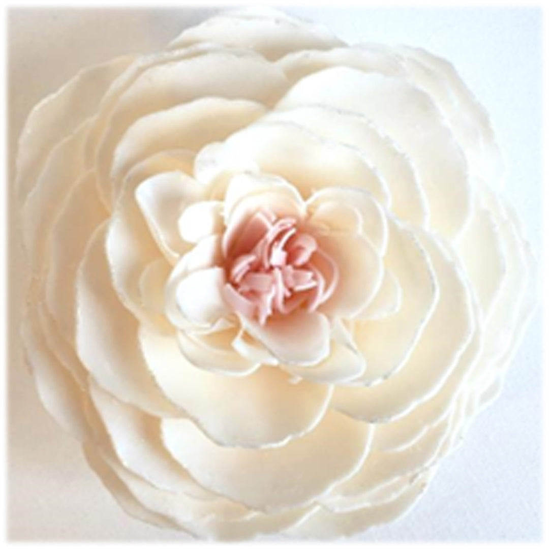 Petite Soap Petal Flower & Pedestal