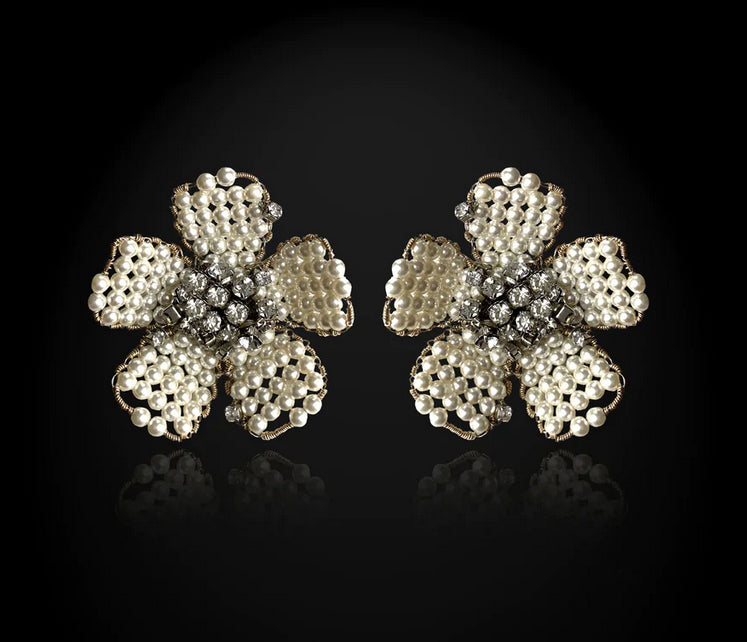 Flower Stud - Pearl