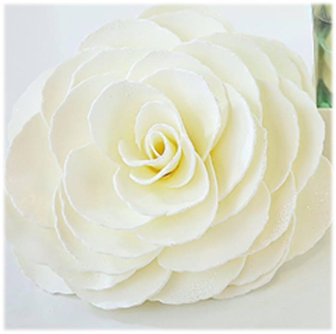 Petite Soap Petal Flower & Pedestal