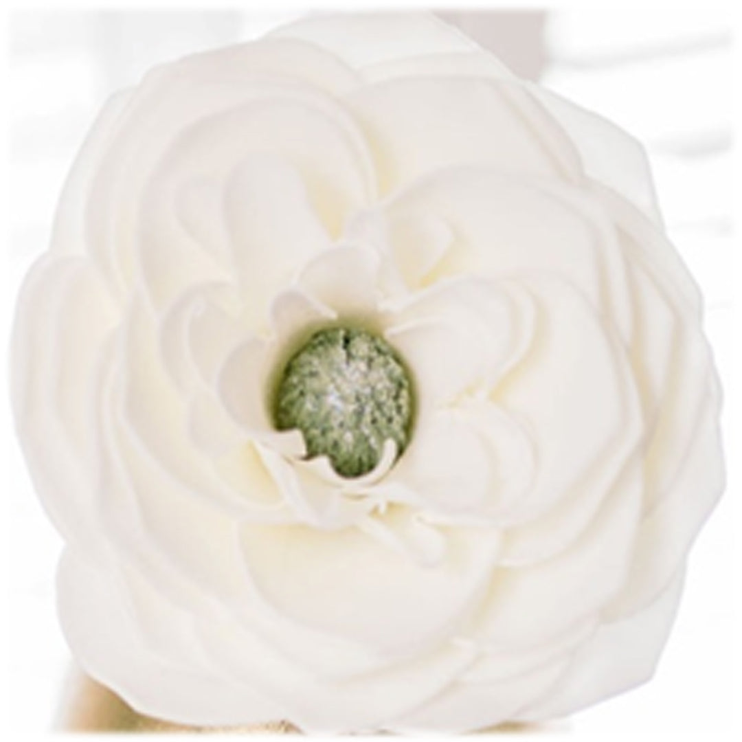 Petite Soap Petal Flower & Pedestal