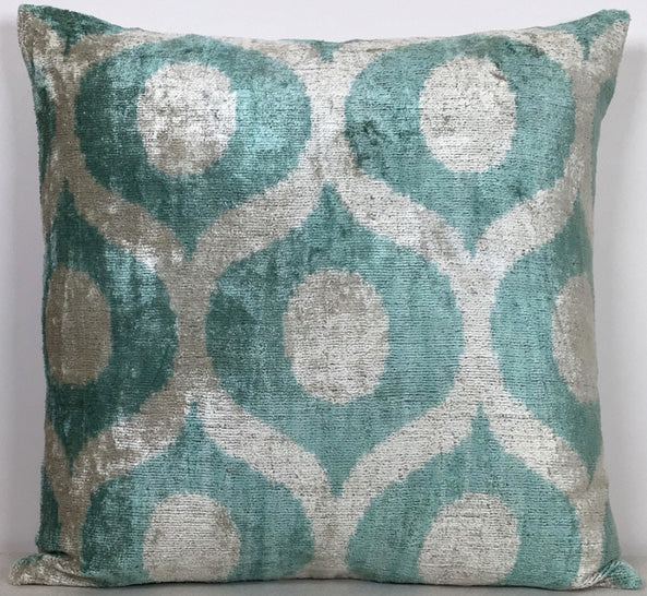 Velvet Pillow 20 Inch