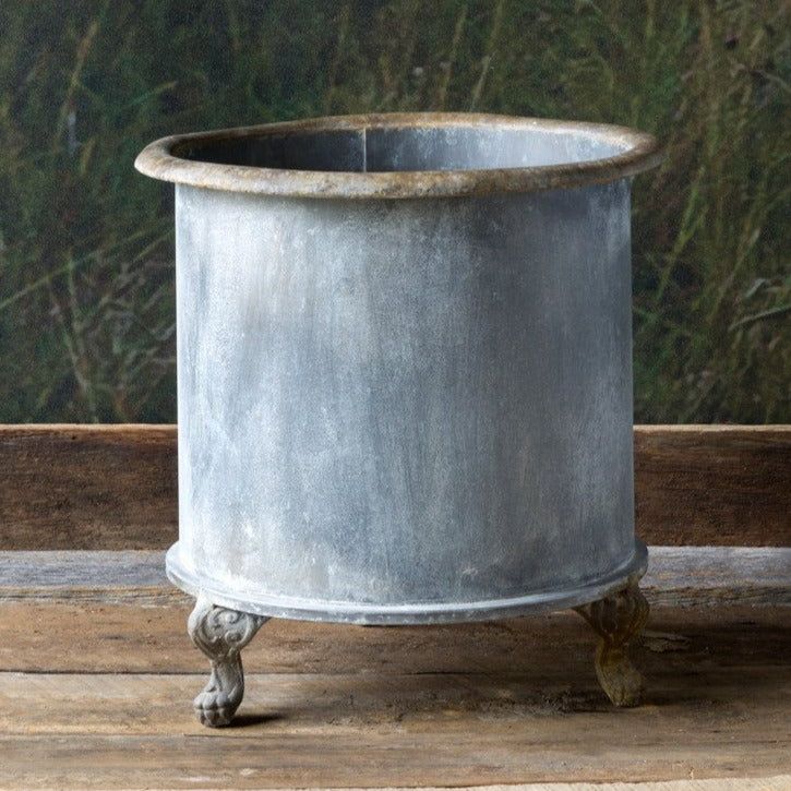Small Footed Creamery Planter