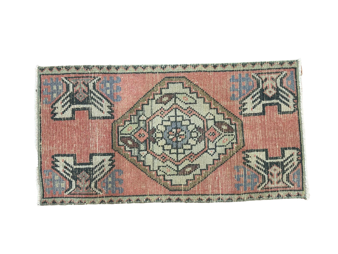 Vintage Prayer Rug - Türkiye
